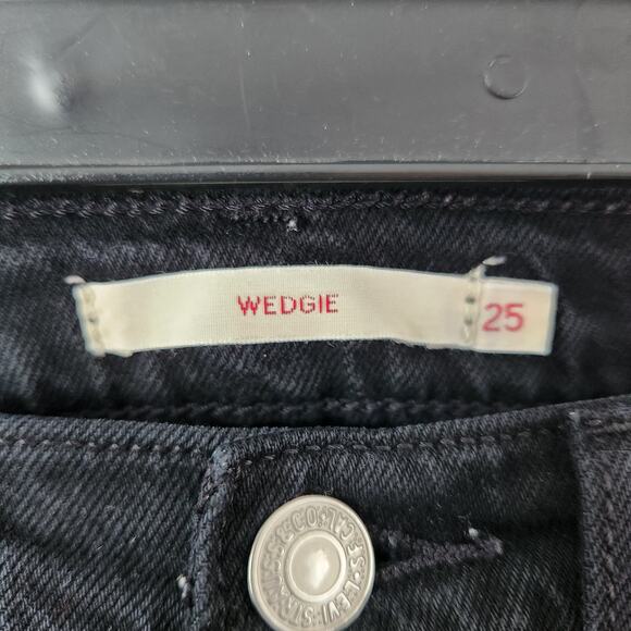 Levi's Wedgie Black Skinny Jeans Distressed Size 25 - Picture 8 of 10